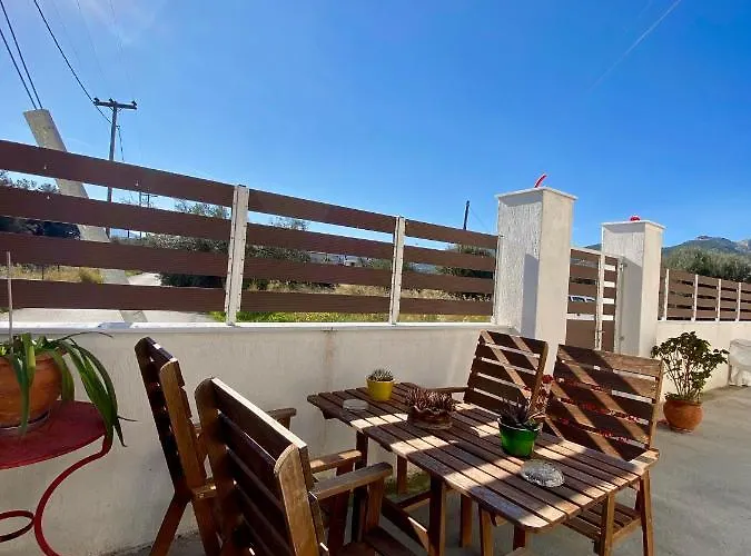 Mpanos Sea Apartment 2