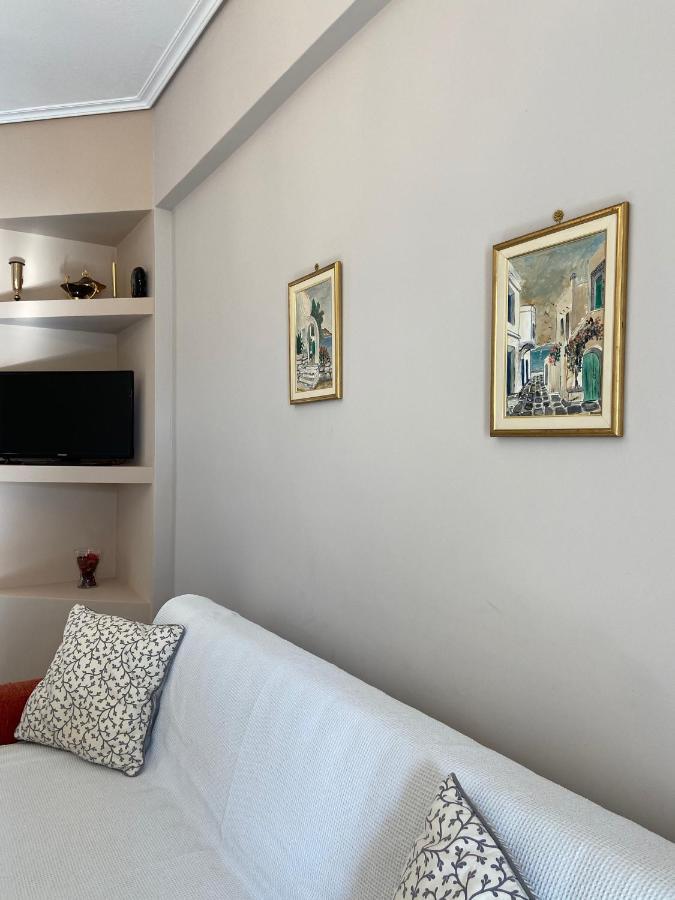 Mpanos Sea 2 Apartment Loutra Oraias Elenis